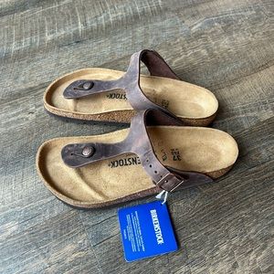 Birkenstock Gizeh Leather Sandal